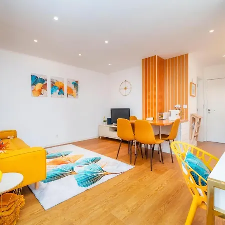 Sebastian's Penthouse アパート *